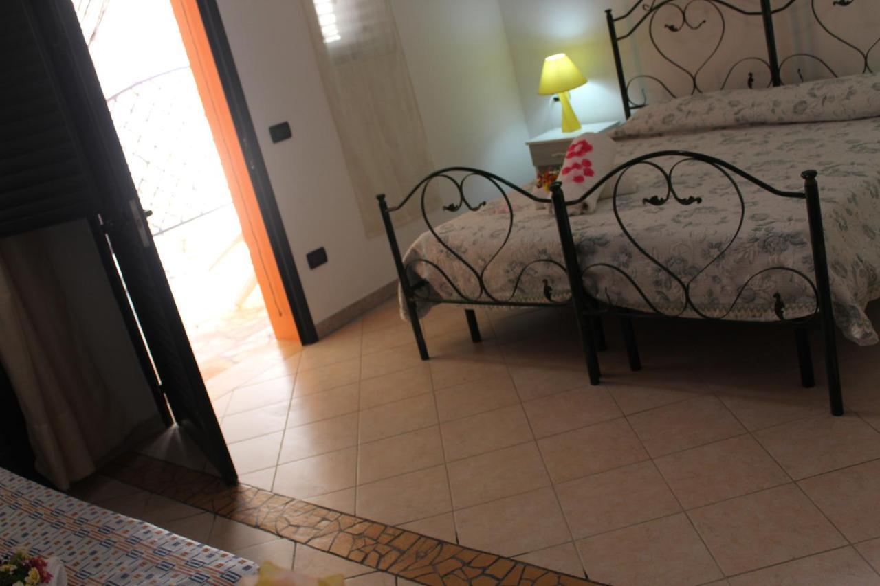 Amoru Bed & Breakfast Castro  Exteriör bild