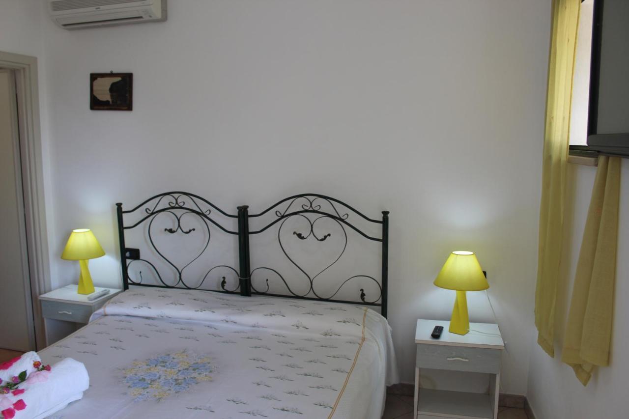 Amoru Bed & Breakfast Castro  Exteriör bild