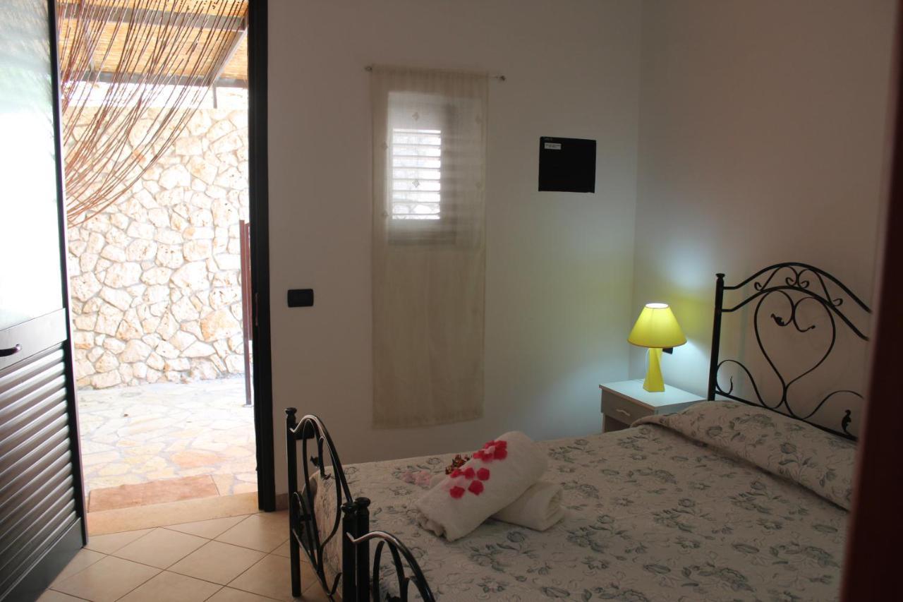 Amoru Bed & Breakfast Castro  Exteriör bild